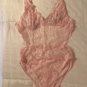 *NWT* Savage X Fenty Xfenty light Pink Bodysuit Teddy